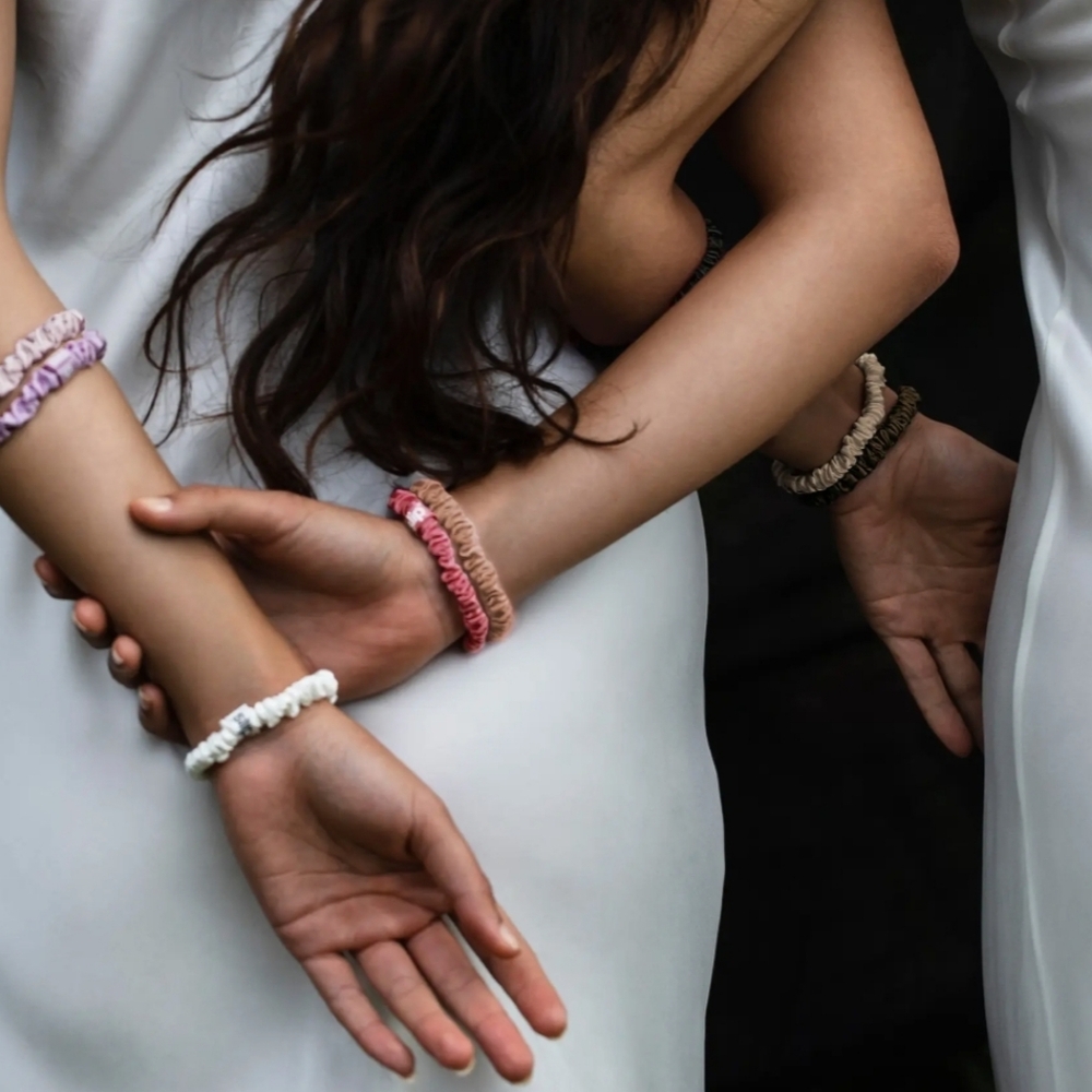 Slip Silk Hair Scrunchies - Elegant Multicolor Set - Picture 4 of 12